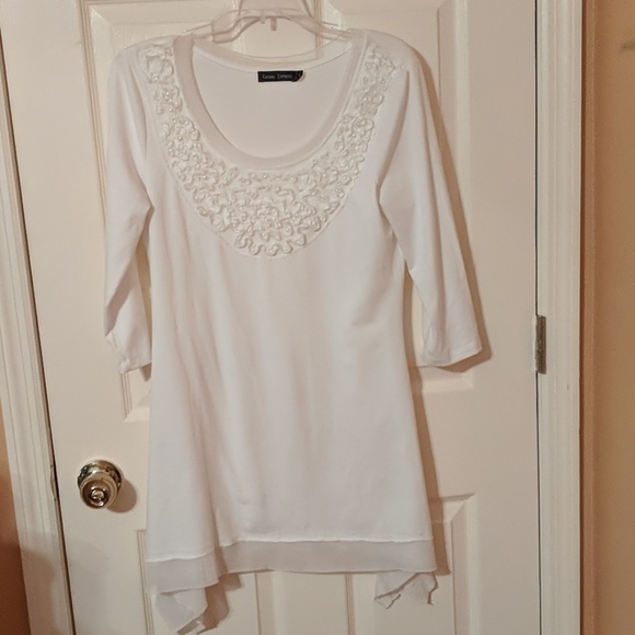 White  Tunic Casual Express 3/4 Sleeve Sm Pearls - Picture 1 of 5